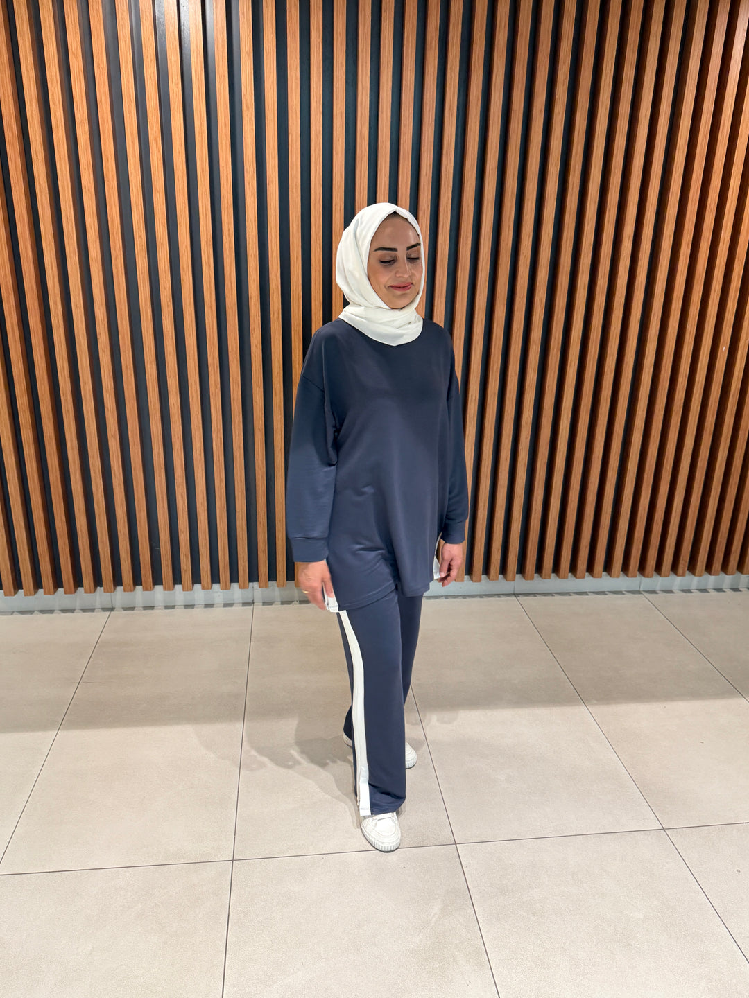 LUNA Takım Gri